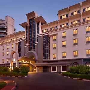 Hotel Moevenpick & Bur *****